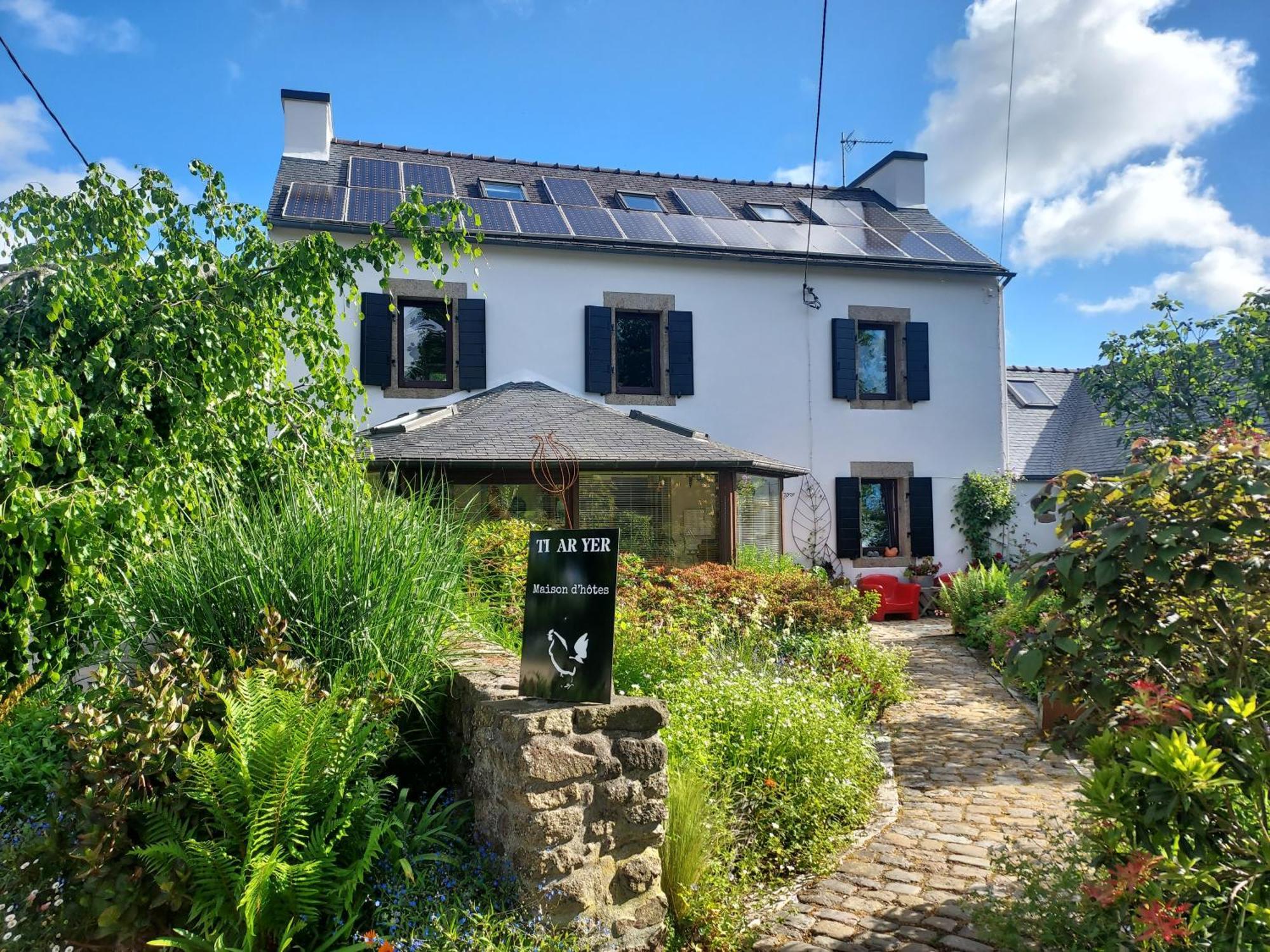 Chambres D'Hotes Ti Ar Yer Milizac-Guipronvel Exterior photo